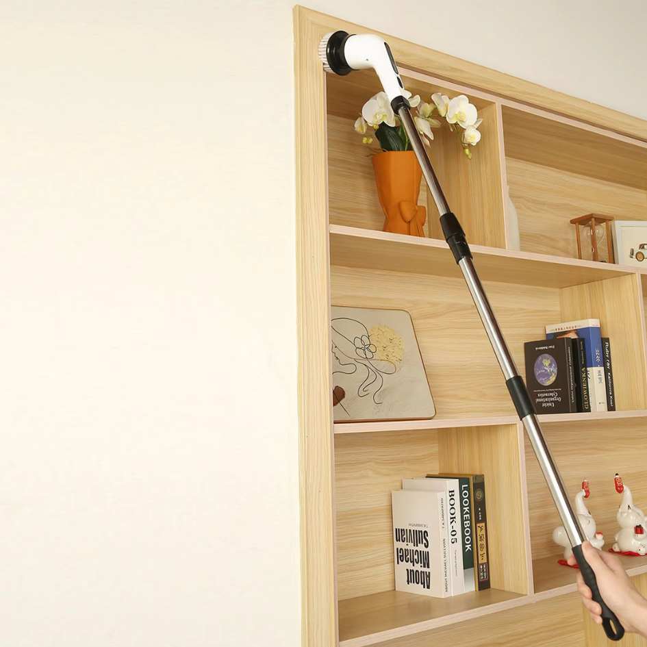 SpinClean - 9-i-1 elektrisk rengøringsbørste med stang til skånsom rengøring