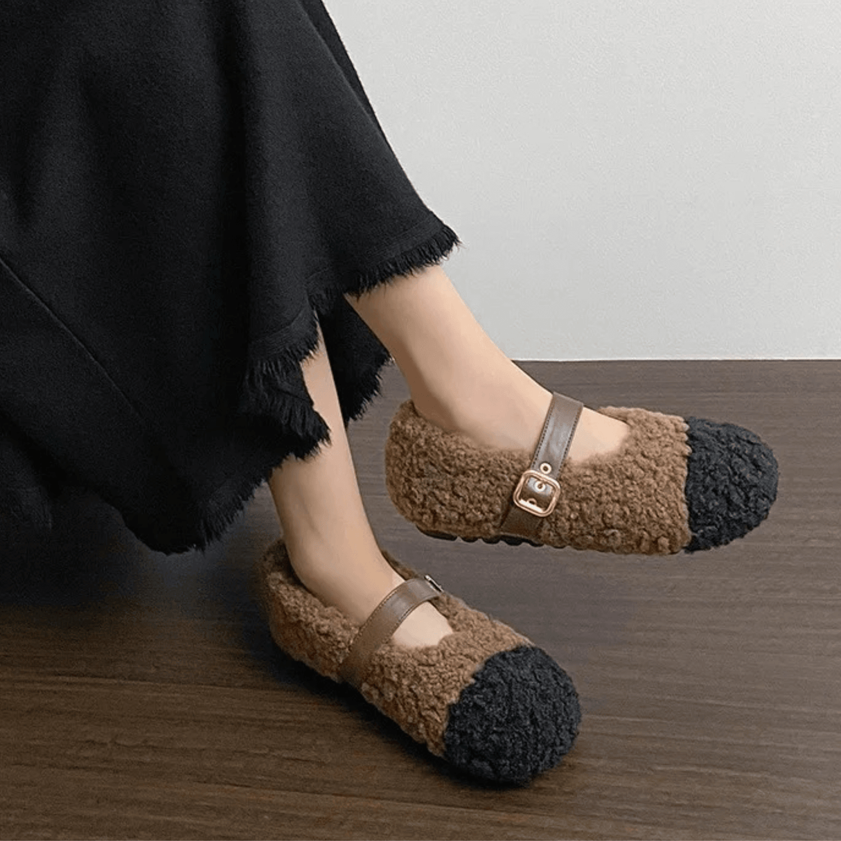 CuddleFlex - Plush Cozy Shoes with Gold Buckle & Two-tone Comfort for Indoor and Light Outdoor Use