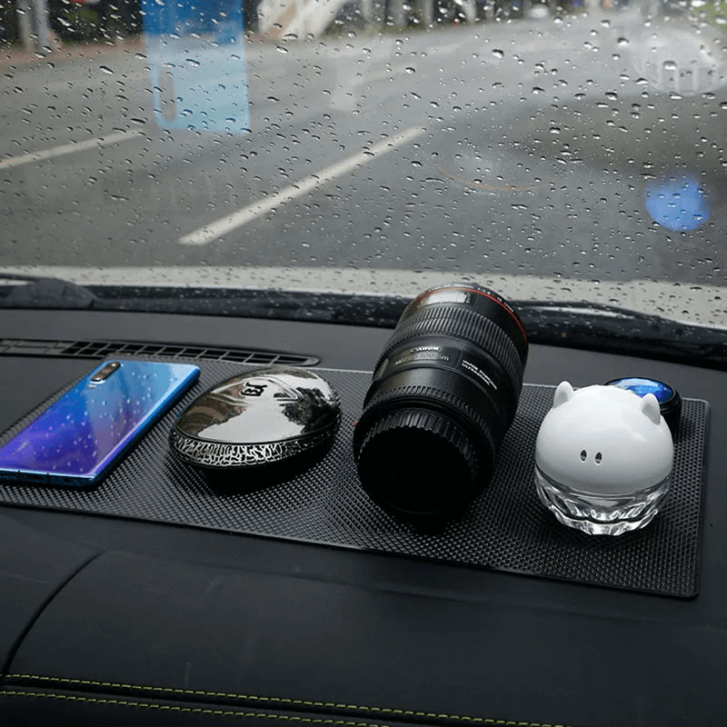 DashGrip - Universell Halkskyddsplatta för Bilens Instrumentbräda för Telefonnycklar och Tillbehör