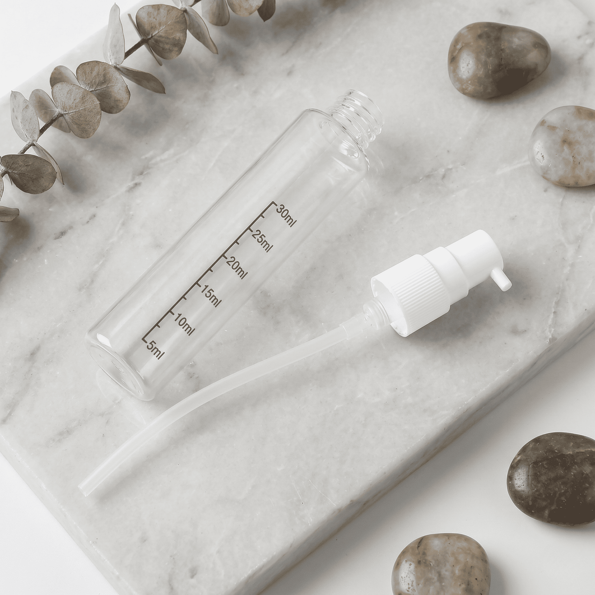 SpinFill – 4-i-1 Roterande Resedispenser med Läckagesäkra Refillflaskor på 40 ml – Kompakt Reseflaska