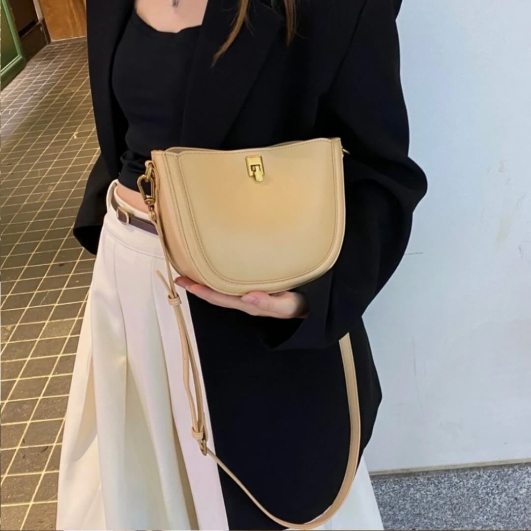 Saddlelux – Lyxig Mini Sadelväska i Äkta Läder