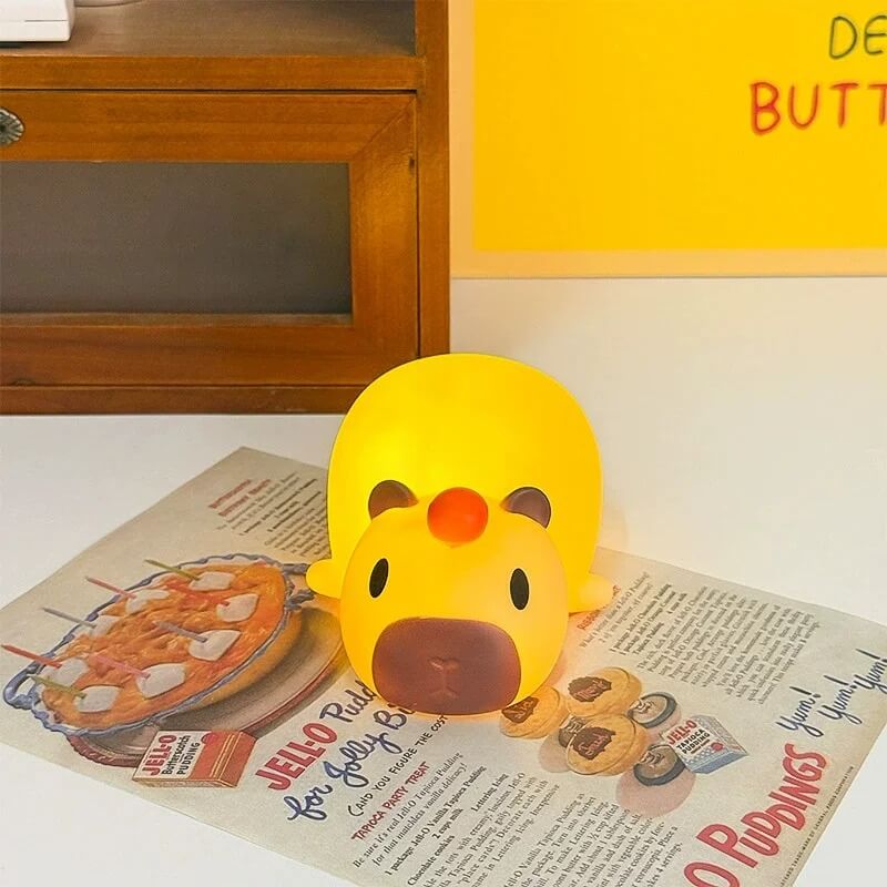 LumiBara – Kapybara Nattlampa i Silikon för Barn | Mjuk, Uppladdningsbar och Trygg Ljuskompis vid Sängkanten