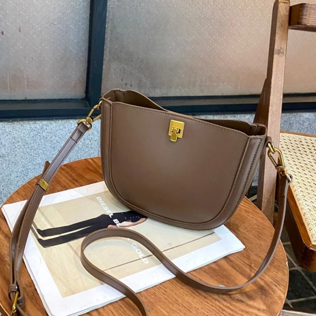 Saddlelux – Lyxig Mini Sadelväska i Äkta Läder