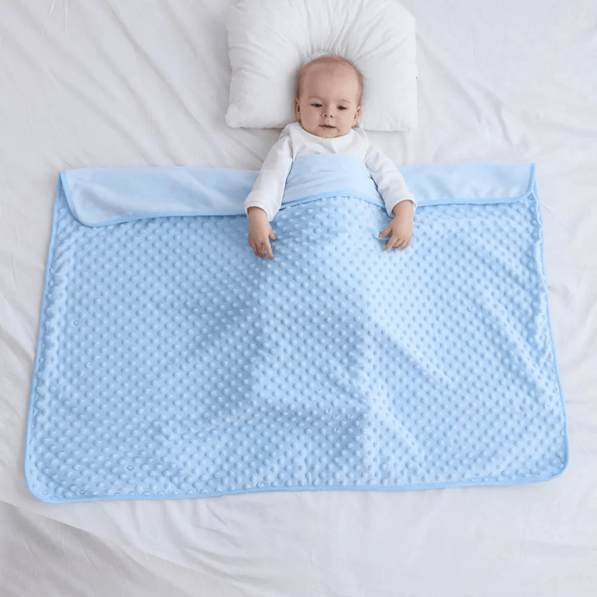 HushBlanket - Soft and Warm Fleece Baby Blanket with Thermal Effect for Newborns and Toddlers