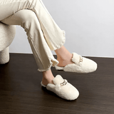 TeddyFinesse - Elegante muleslippers i imiteret pels med guldkæde & Plys-komfort til indendørs og let udendørs brug