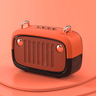 Portable Speaker in Retro Piece