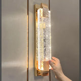 LuxeAngle – Vägglampa med Bubble Kristall och Guldbelagd Metall | Elegant och Lyxig Dekorationsbelysning för Sovrum & Vardagsrum