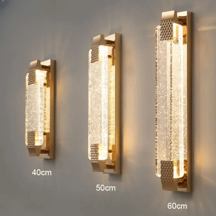 LuxeAngle – Vägglampa med Bubble Kristall och Guldbelagd Metall | Elegant och Lyxig Dekorationsbelysning för Sovrum & Vardagsrum